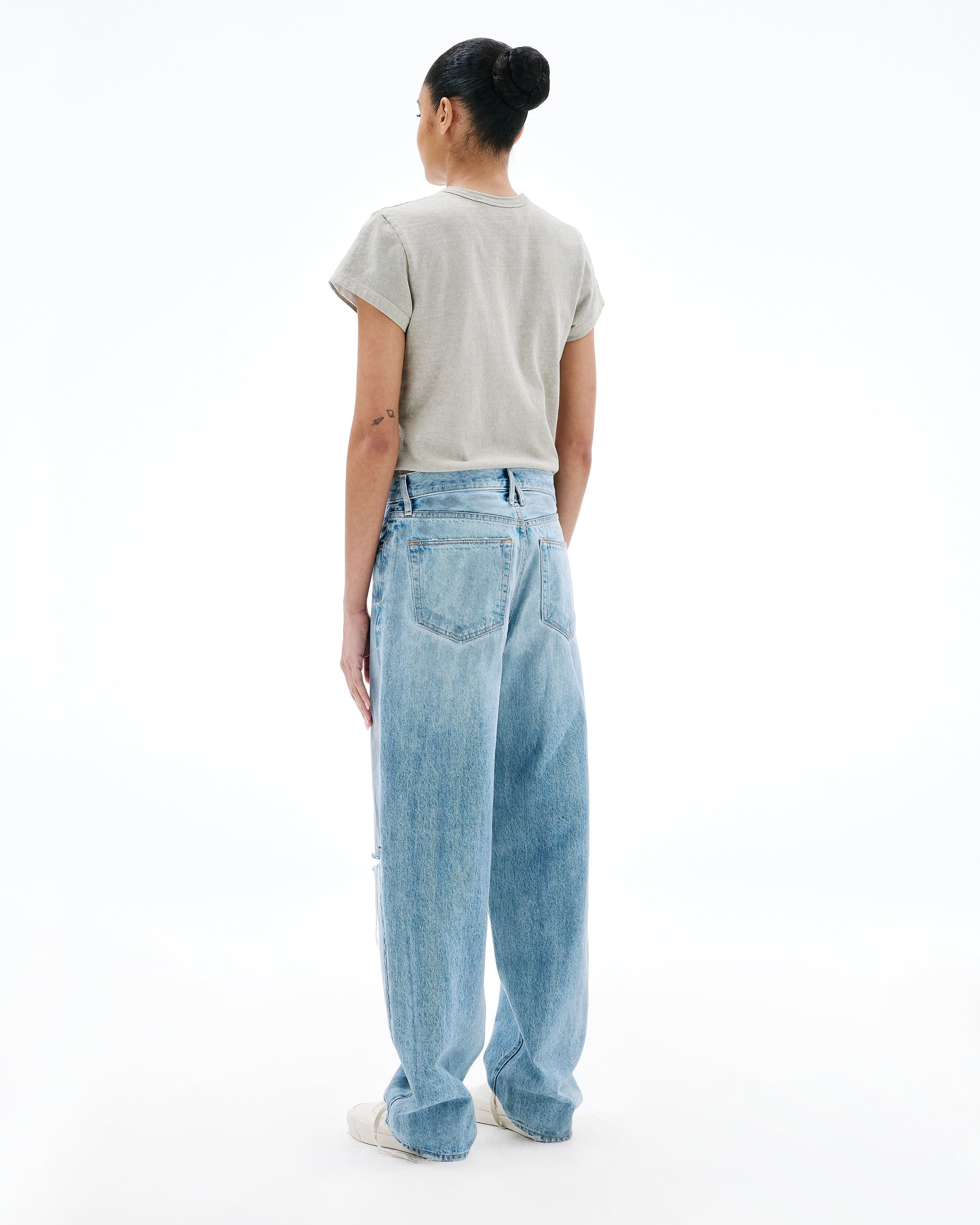 Curve Jean